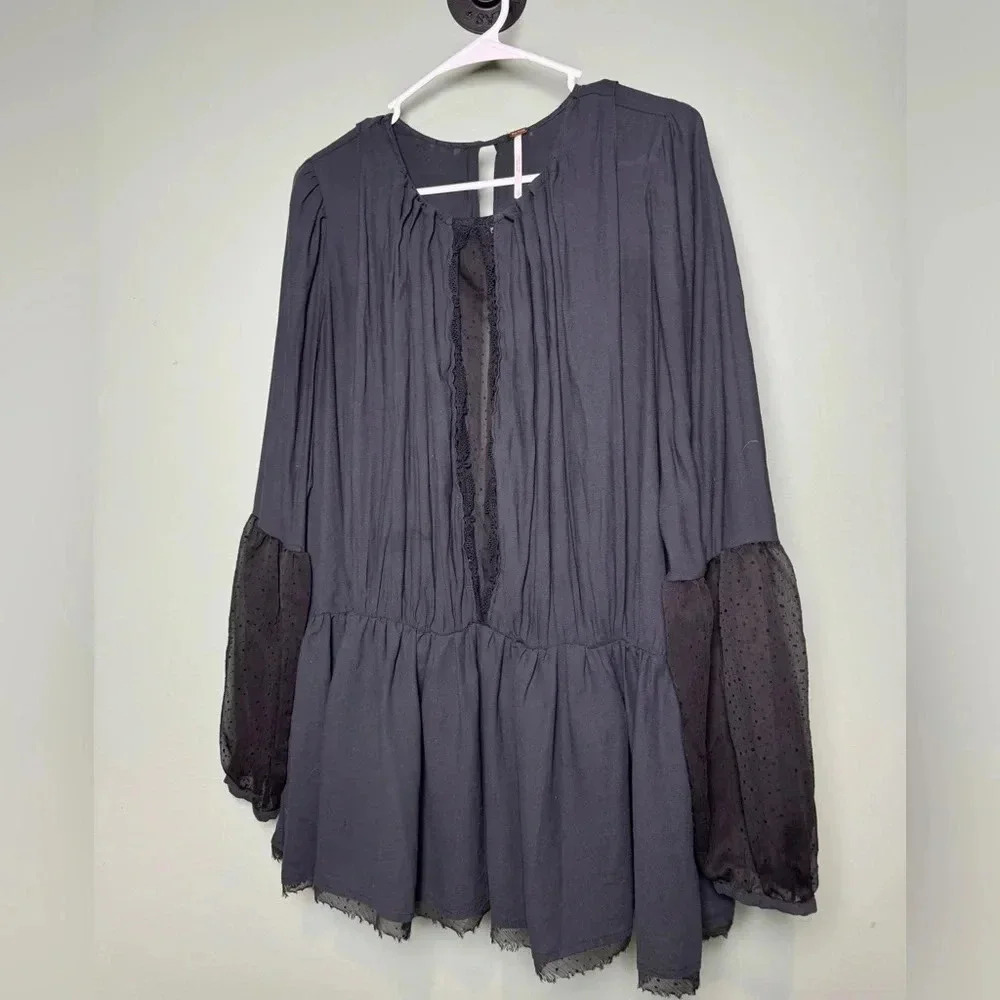 Free People Black Lace Tunic Size Small Open Back Down the Middle Lace On Arms